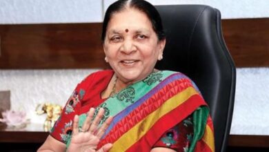 Photo of रायबरेली के रेल कोच फैक्टरी पहुंचीं राज्यपाल आनंदीबेन पटेल